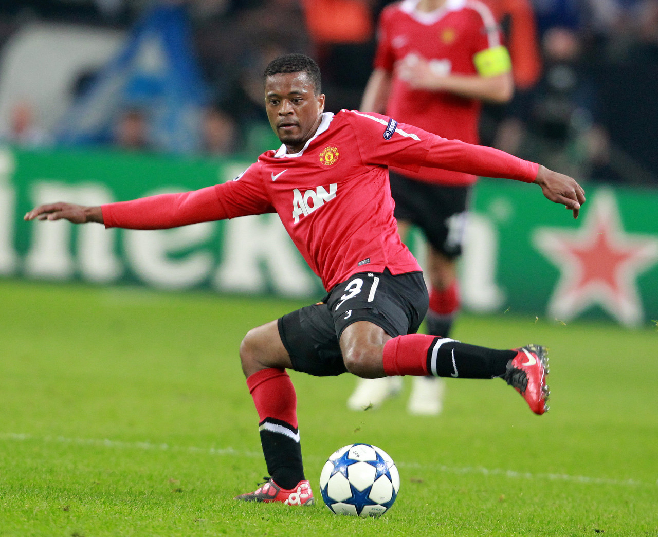 回防保护的 回防保护的